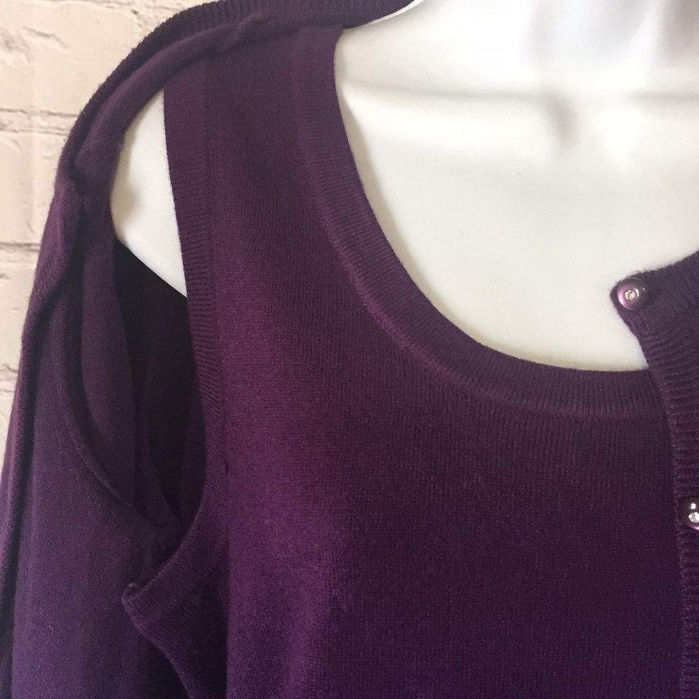 Cardigan Set - Picture 2 of 6